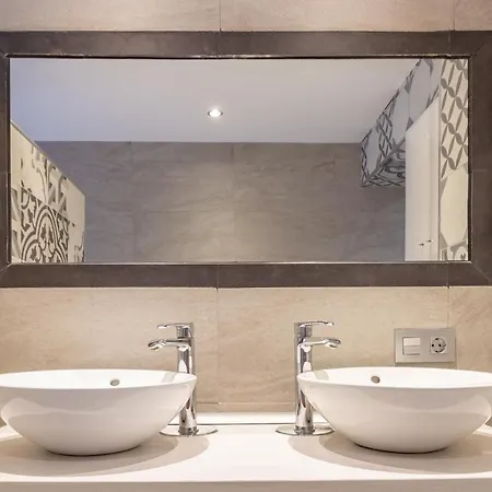 Ah King Size Vut5461as Apartment